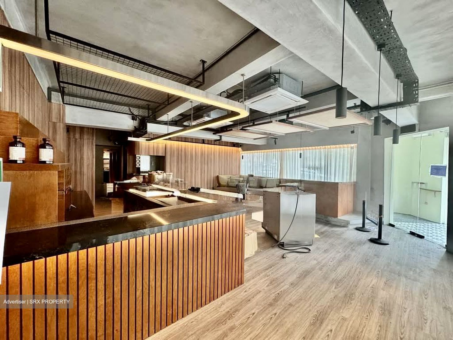 Cmo Building (D1), Retail #550879881